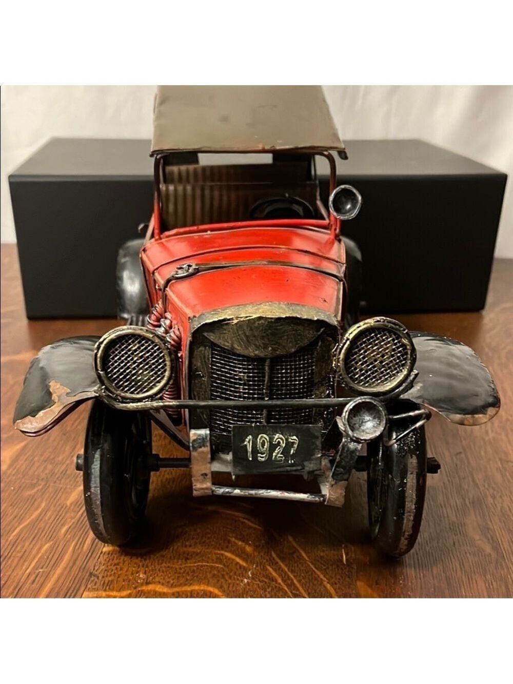 Red Metal Vintage Model Car - Picture 8 of 9